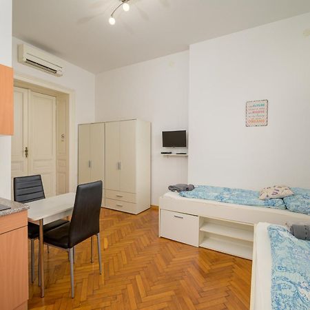 Apartments Todorovic Πούλα Εξωτερικό φωτογραφία